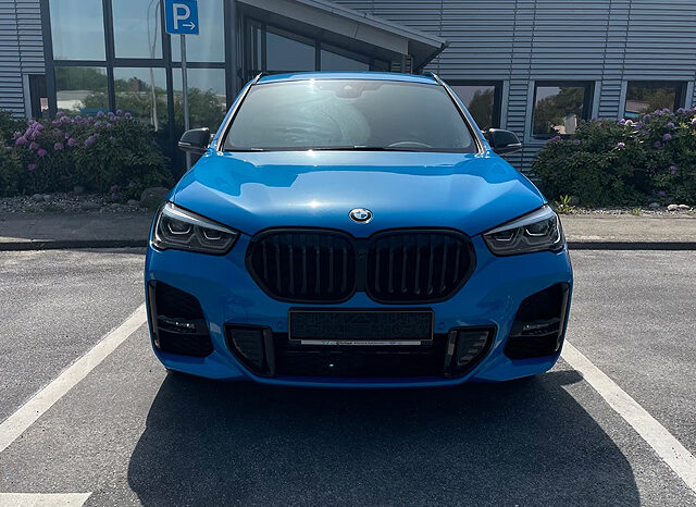
								BMW X1 vollständig									