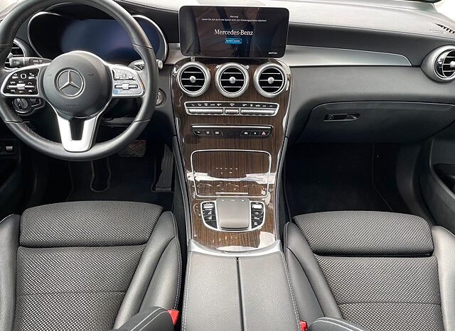 
								Mercedes-Benz GLC 300 vollständig									
