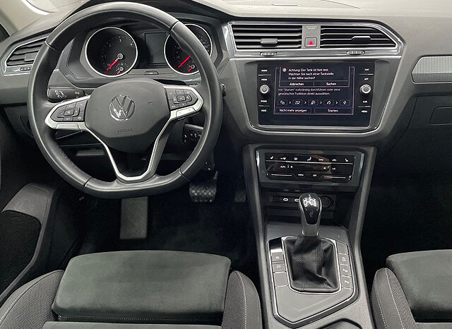 
								Volkswagen Tiguan vollständig									